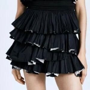 Zara Nwt Ruffled Mini Skirt Black Bloggers Favorite